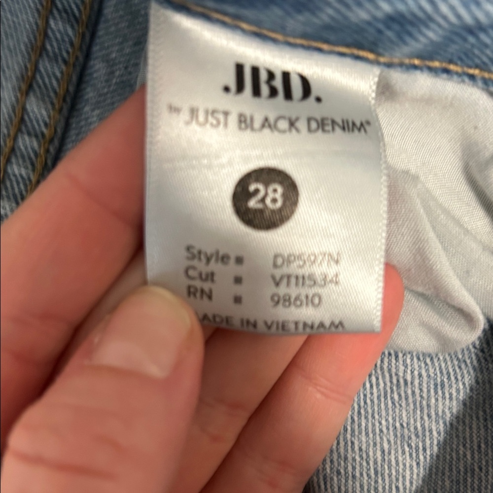 Just Black Women’s Light Blue Jeans - Picture 3 of 3